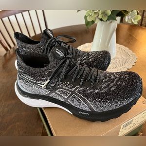 NEW- ASICS GEL-KAYANO 29 MK SNEAKERS WOMENS 8.5